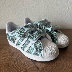 Jeremy Scott x adidas Superstar l
'Money'